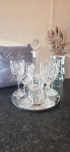 Vintage Cut Crystal Decanter & 4 Wine Glass Set Barware Elegant Luxury