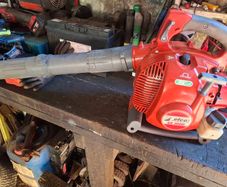 leaf blower