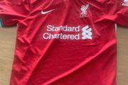 Liverpool 21/22 home kit