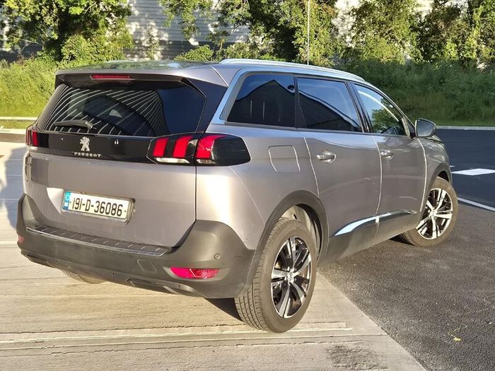 Peugeot 5008 2019