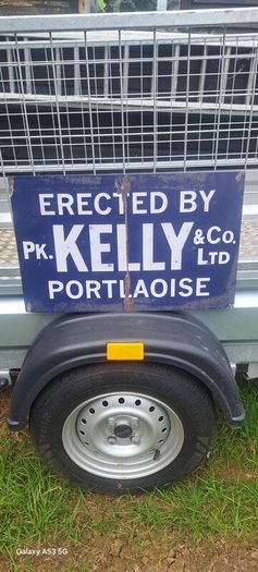 large Kelly portloish metal sign