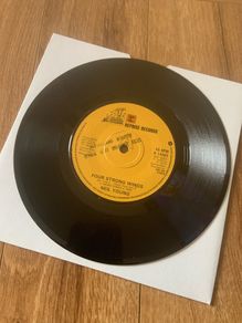 NEIL YOUNG - Four Strong Winds b/w Motorcycle Mama 7" Vinyl