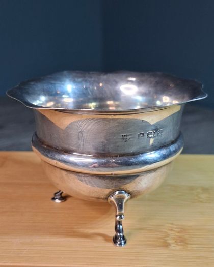 Antique English Victorian Three Hoofed Sugar Bowl