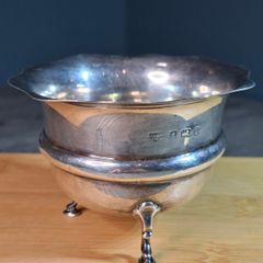 Antique English Victorian Three Hoofed Sugar Bowl