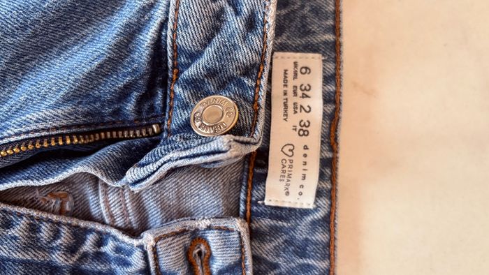 Jeans size uk 4/6