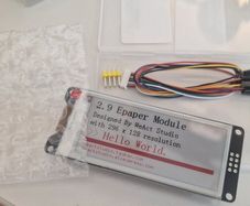 2.9" E Ink display, b/w or b/w/r
