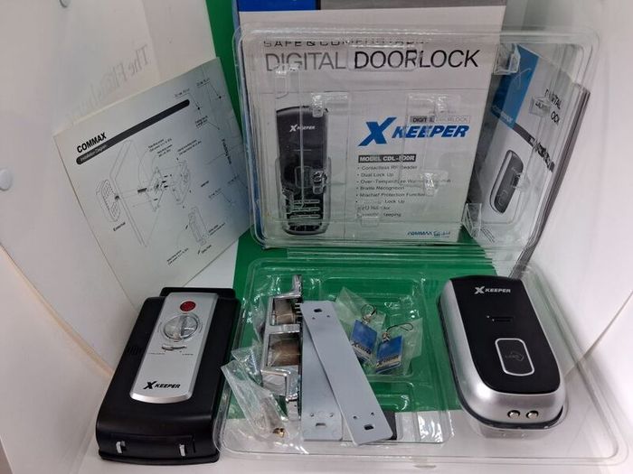 Postage - Commax Cdl-500r Digital Door Lock