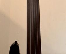 Harley Benton B-650FL BK Progressive Series (6-String Fretless Bass) - Pristine Condition