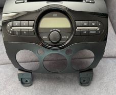 Mazda Demio/2 radio