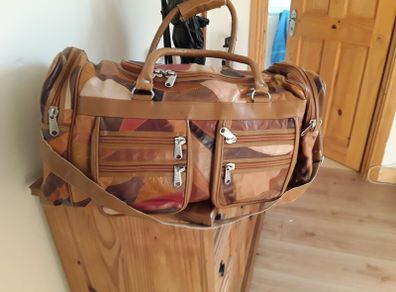 leather travel bag