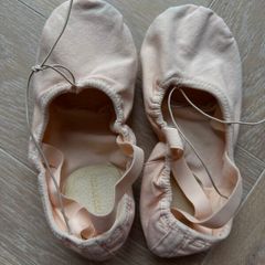 Split-Sole Canvas Demi-Pointe Ballet Shoes - salmon