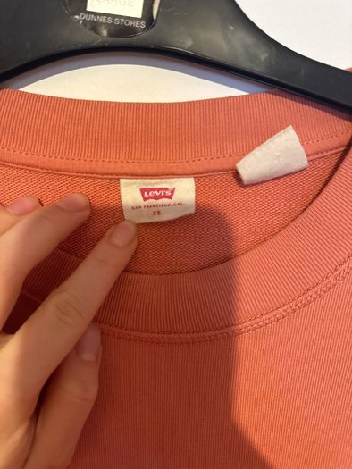 Levi's jumper