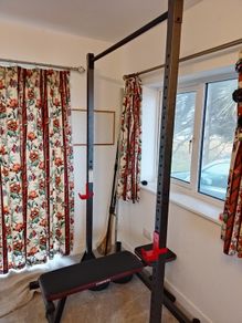 Power rack squat rack pull up bar
