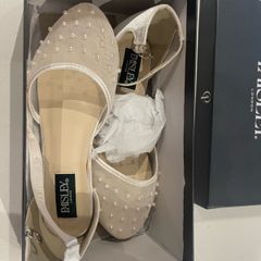 Girl communion shoes size 2