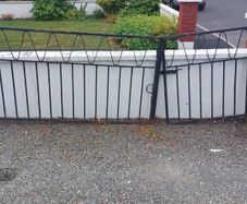 Gate