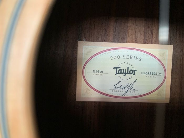 Taylor 214ce left handed acoustic/electric guitar