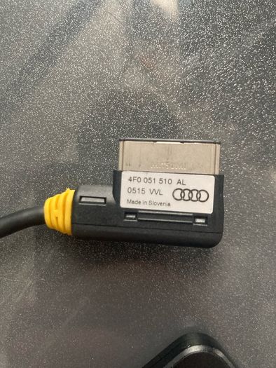 Genuine Audi Media Music Interface Ami Usb Iphone Lightning Lead Cable