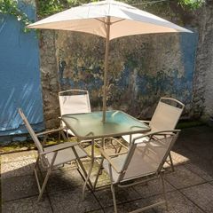 Table with parasol