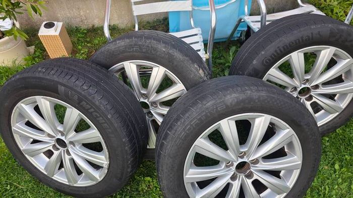 4 alloy wheels Vw