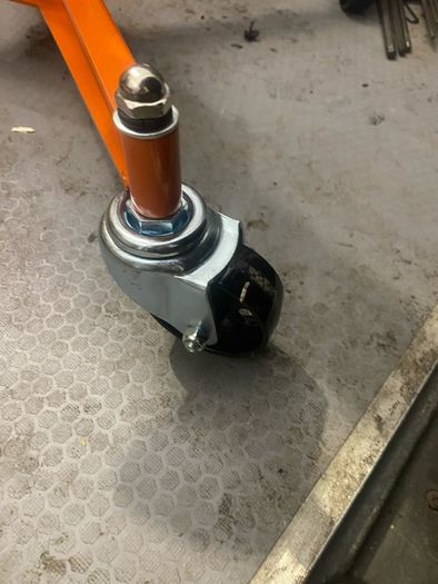 New/Unused 0.6 TON Transmission Jack