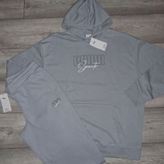 x2 Bundle - Brand New PUMA Elvated Graphic Hoodie - RRP - 70.00 & Brand New PUMA Elvated Graphic Bottoms - RRP - 65.00 - 135.00 - Colour - Gray Fog