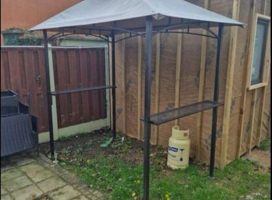 Metal gazebo