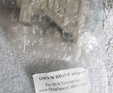 Sun 13W3-M to HD15-F (VGA) Video-Port Adapter Converter