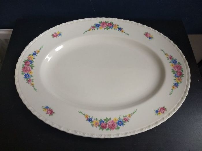 Fabulous 1930/30's Myott, Staffordshire, Large Platter in a Pretty Floral Pattern, Very Shabby Chic!