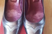 Wide fitting size 7