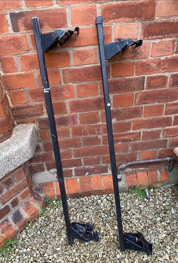 Roof rack bars