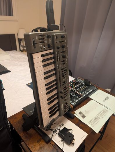 Synthesizer Behringer MS1 MK2