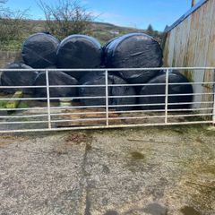 Round bales