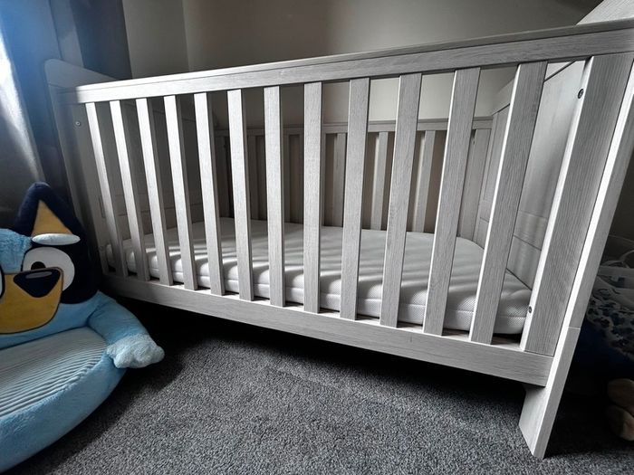 Mamas & Papas Cotbed & Mattress