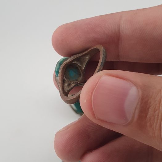 Antique 15 Heritage Style Rings Mixed Brass Glass & Decorative Stone Collection