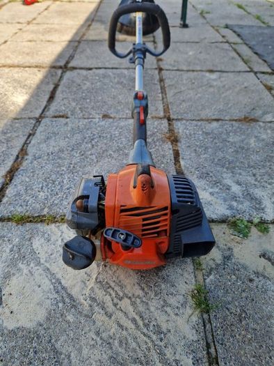 Oleo-Mac 240s grass trimmer