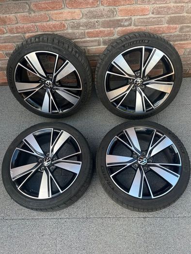 Genuine 18in Vw Golf Mk8 Gtd Bakersfield Alloys For Sale in Markethill ...
