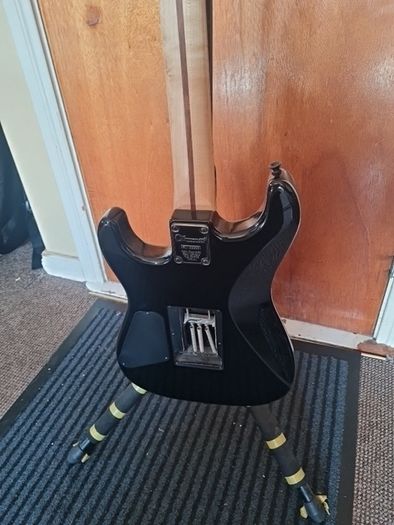 Charvel San Dimas HH mim