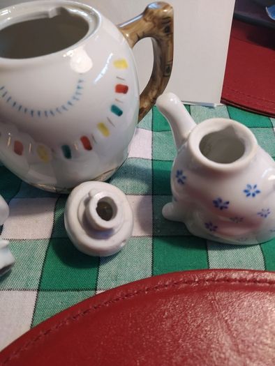 Vintage Chinese Owl & Pussycat, teapot & creamer