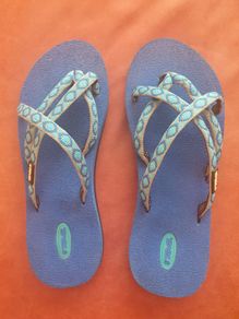 Teva flip-flops, UK4