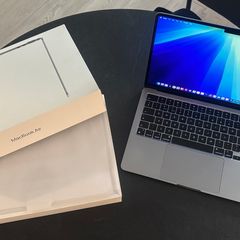 Macbook Air M3 2024 13" (with warranty, receipt and original box)