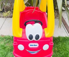 Little Tikes car