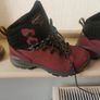 hiking boots brand Image 3