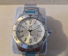 TAG Heuer Aquaracer Silver Dial