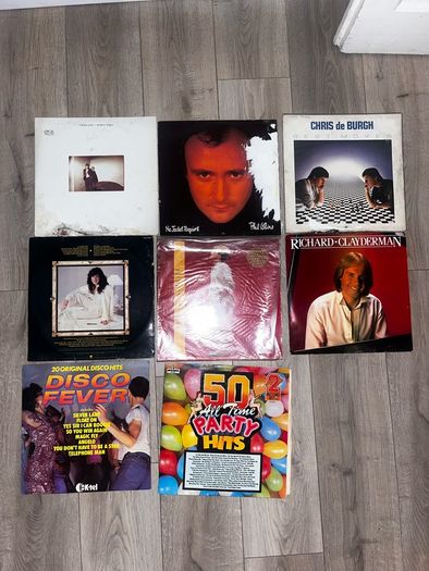 Records / Vinyls