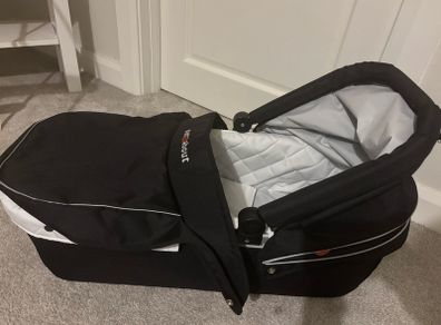 Out n about single carrycot bassinet