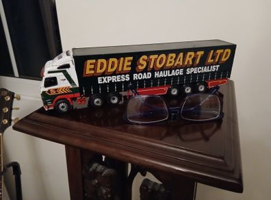 Corgi 1/50 scale truck and trailer