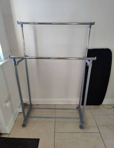 clothes rail