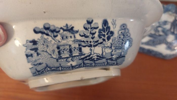 Fabulous Antique Blue and White Transferware Willow Pattern Shallow Lidded Tureen/Vegetable Dish For Display, Unknown Maker, Most Likely Staffordshire Made