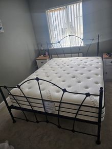 King Size Bed & Mattress