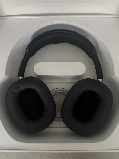 AirPods Max type C model